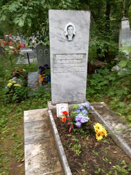 Попов Виктор Александрович