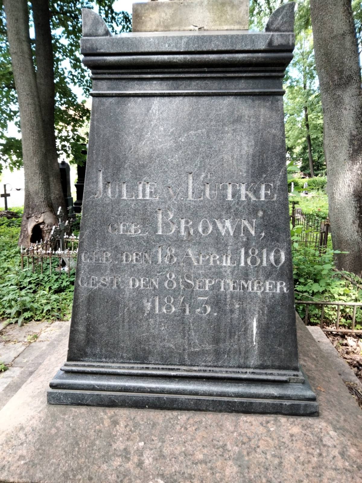v. Luetke Julie