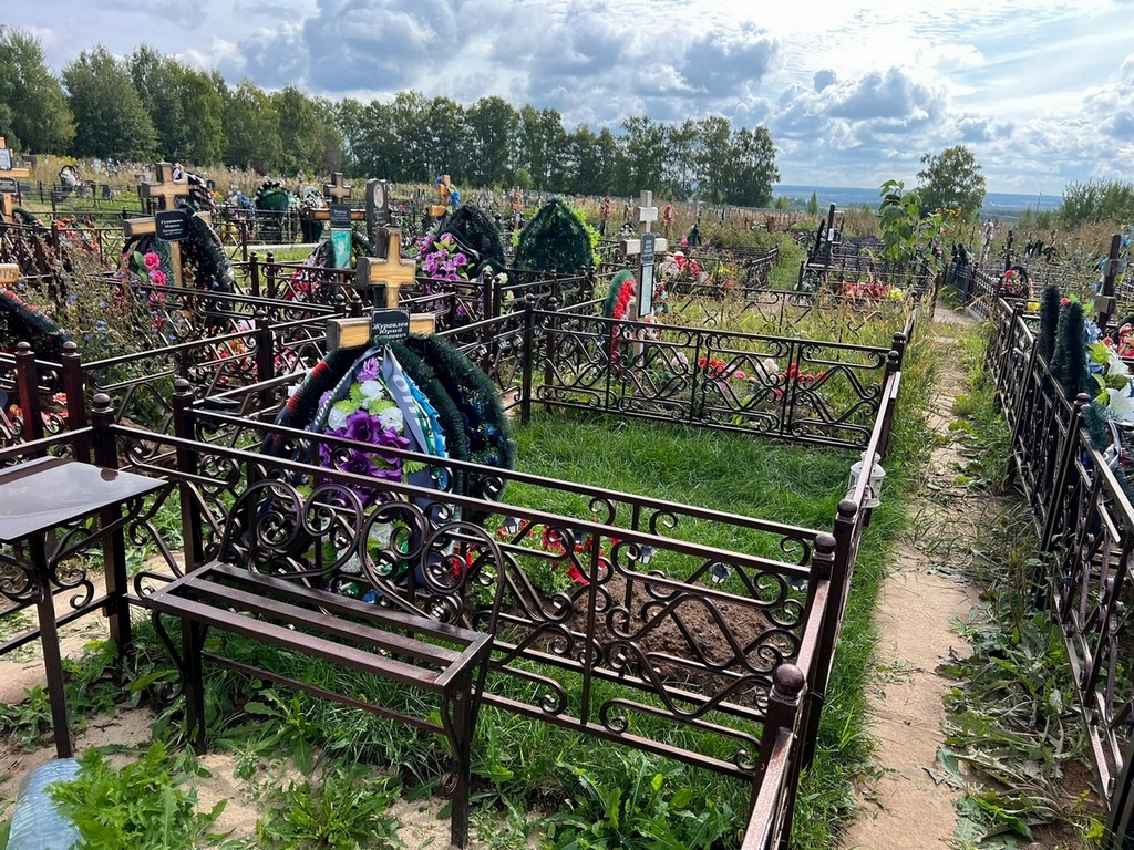 Журавлев Юрий Петрович