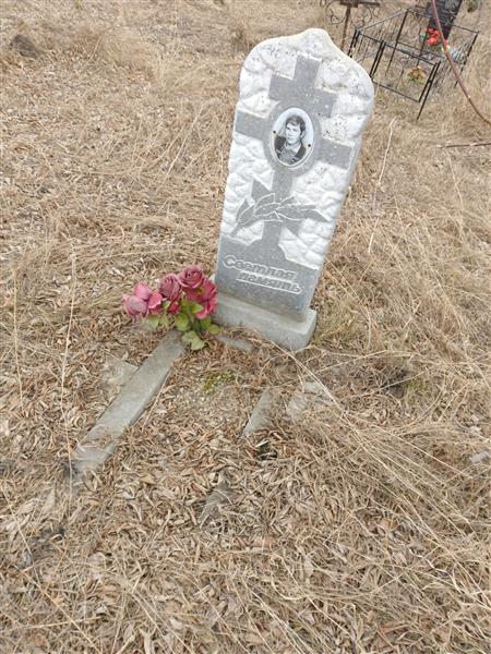 Петров Юрий Николаеевич