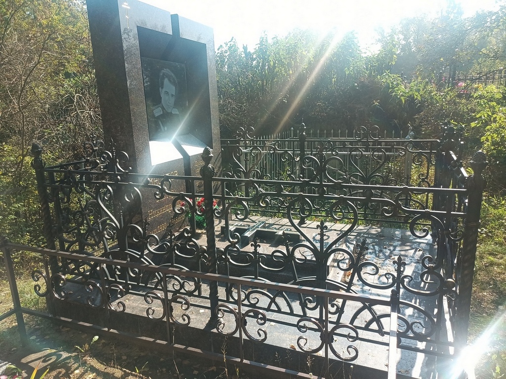 Веселов Виктор Никандрович