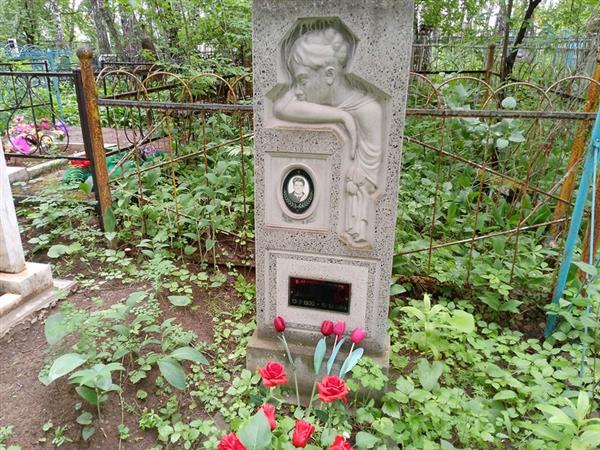 Михайлов Дмитриевич
