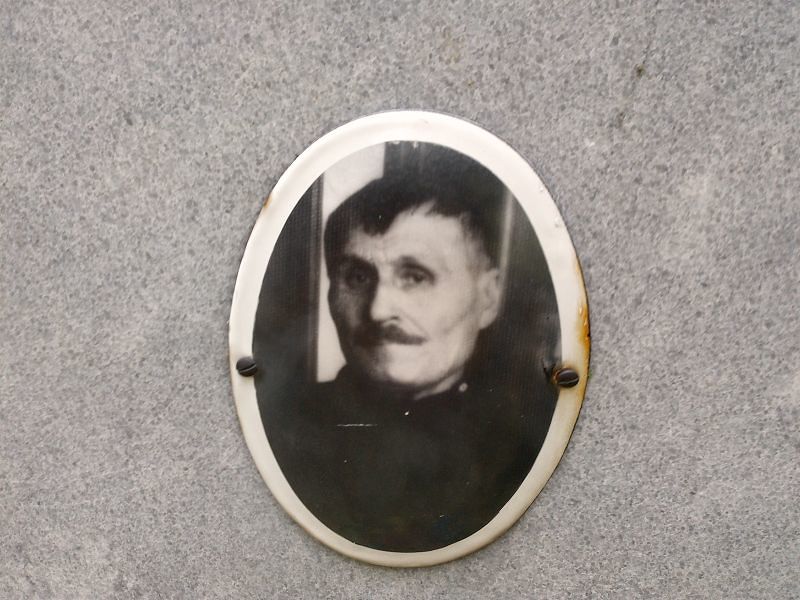 Карякин