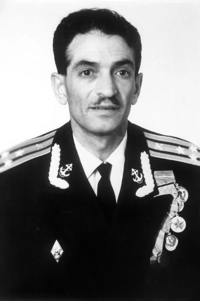 Авалян Эдуард