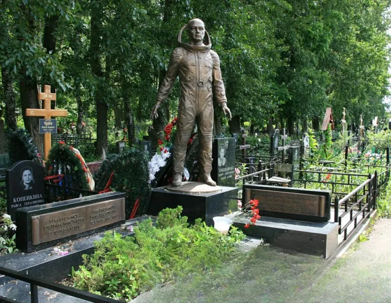 Рукавишников Николай